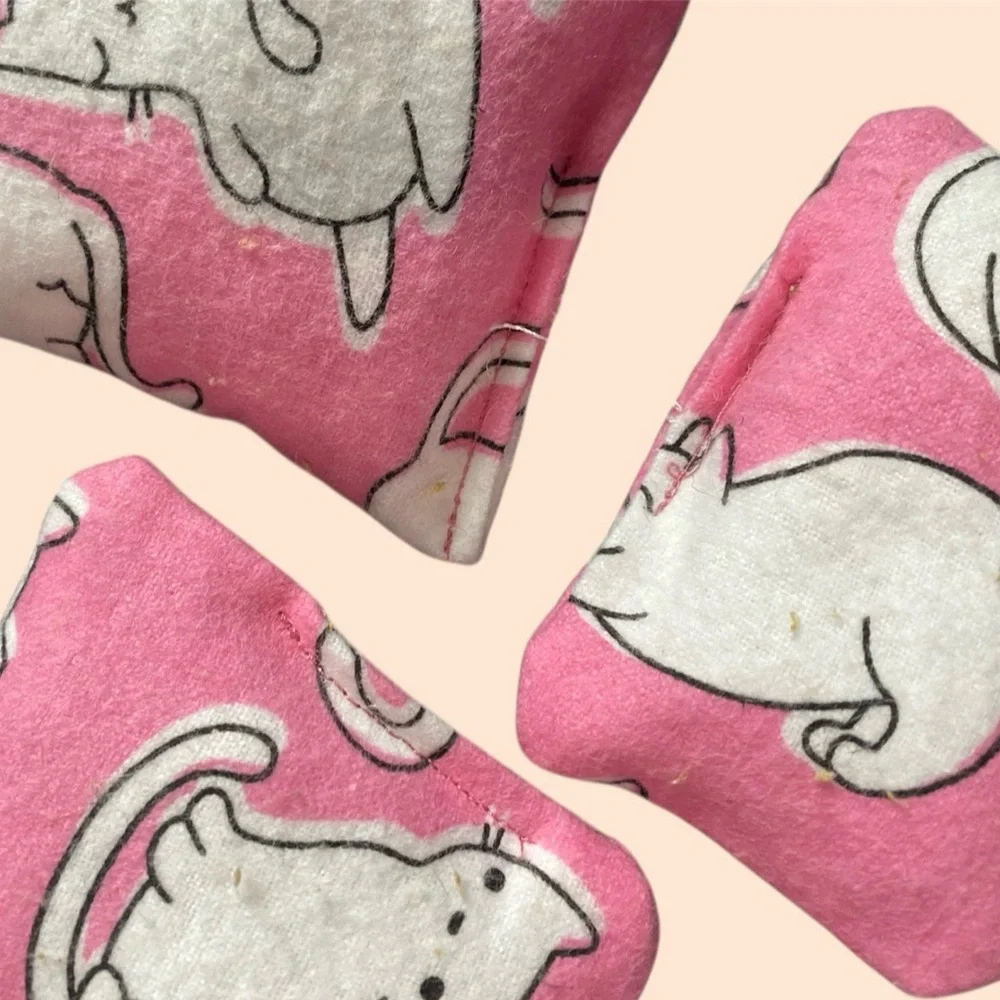 Handmade Pink Cat Print Catnip Toy Kick Stick Set (4)